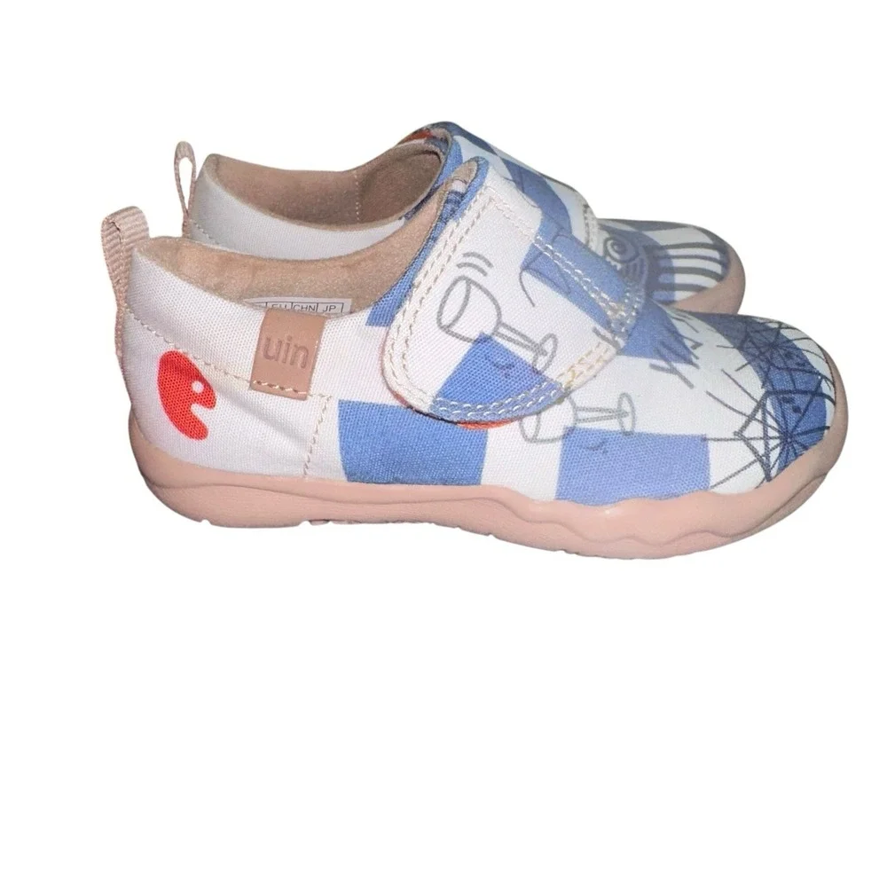 Kid Size UIN Slip On Shoes Canvas Comfortable Loafers 'Blue Romance' Size 8C‎